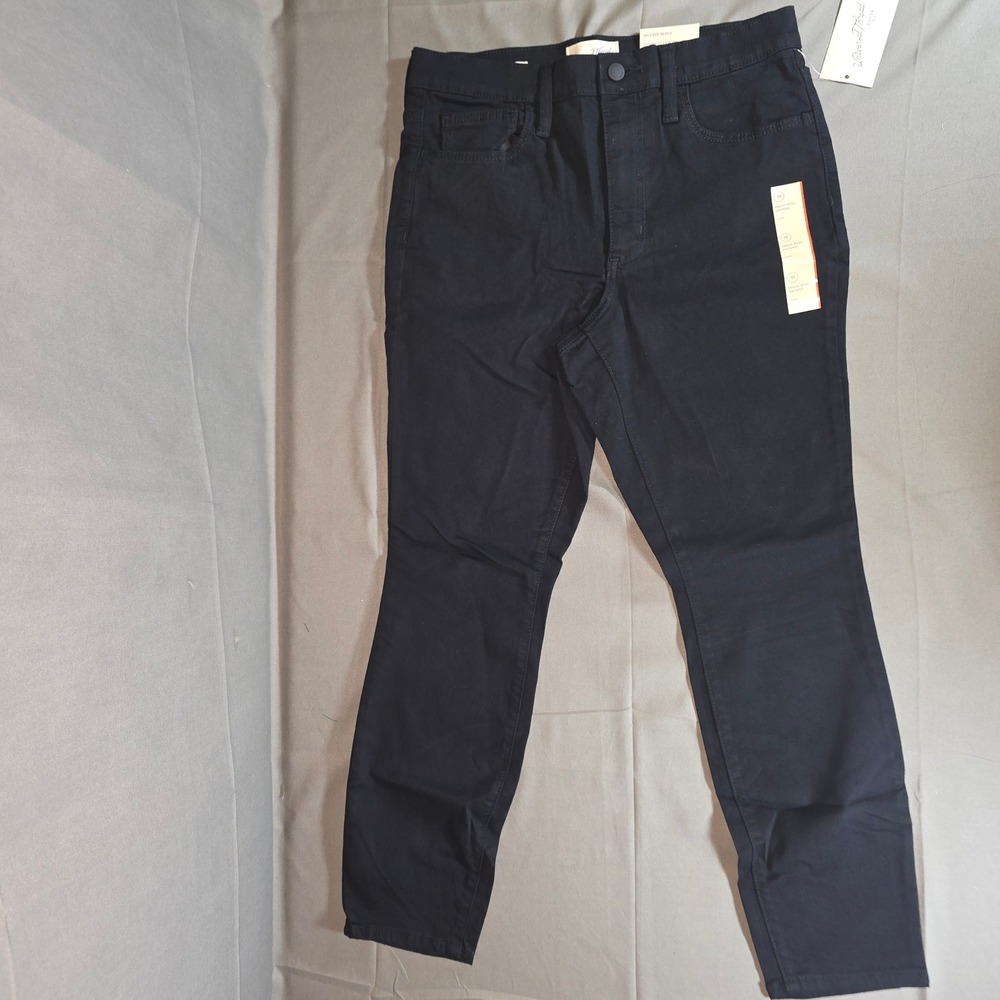 Universal Thread High-Rise Skinny Jeans Stay Black 10S Short Super Stretch NWT